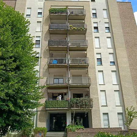 דירה Biri's House *